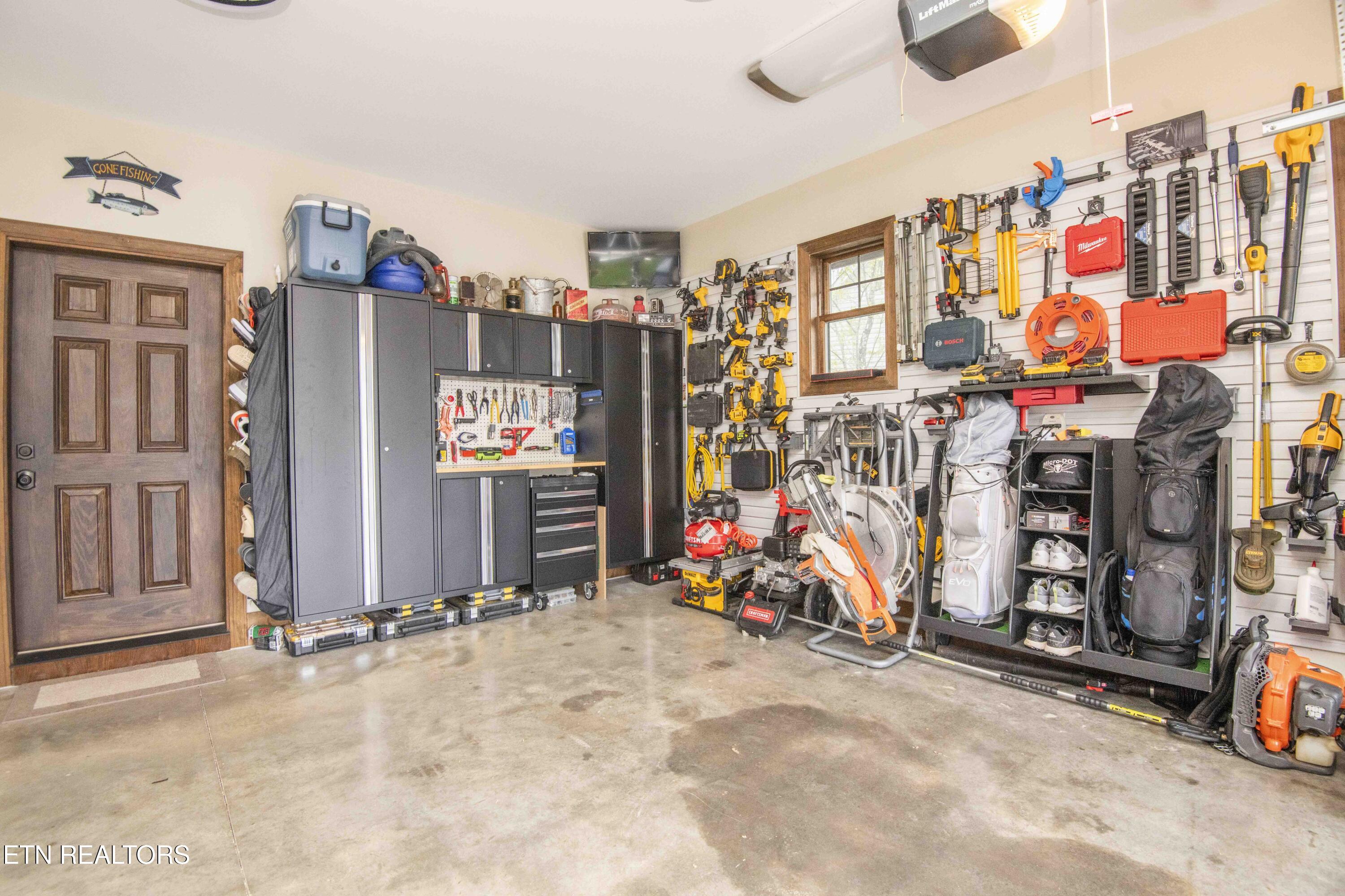 763 Waterfront Way Ten Mile, TN 37880 - Photo 48 of 54 garage 1_1