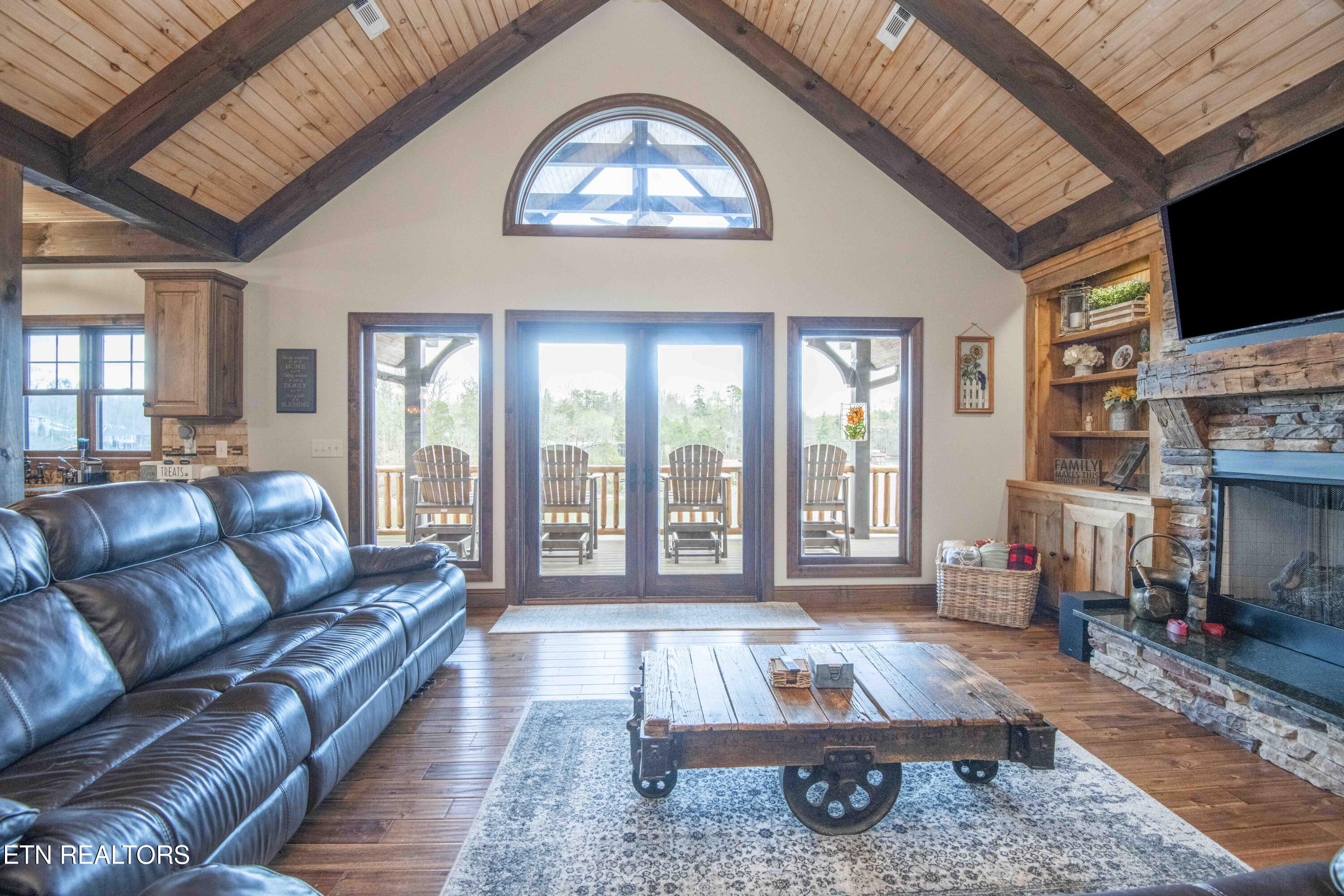 763 Waterfront Way Ten Mile, TN 37880 - Photo 6 of 54 living 3_1