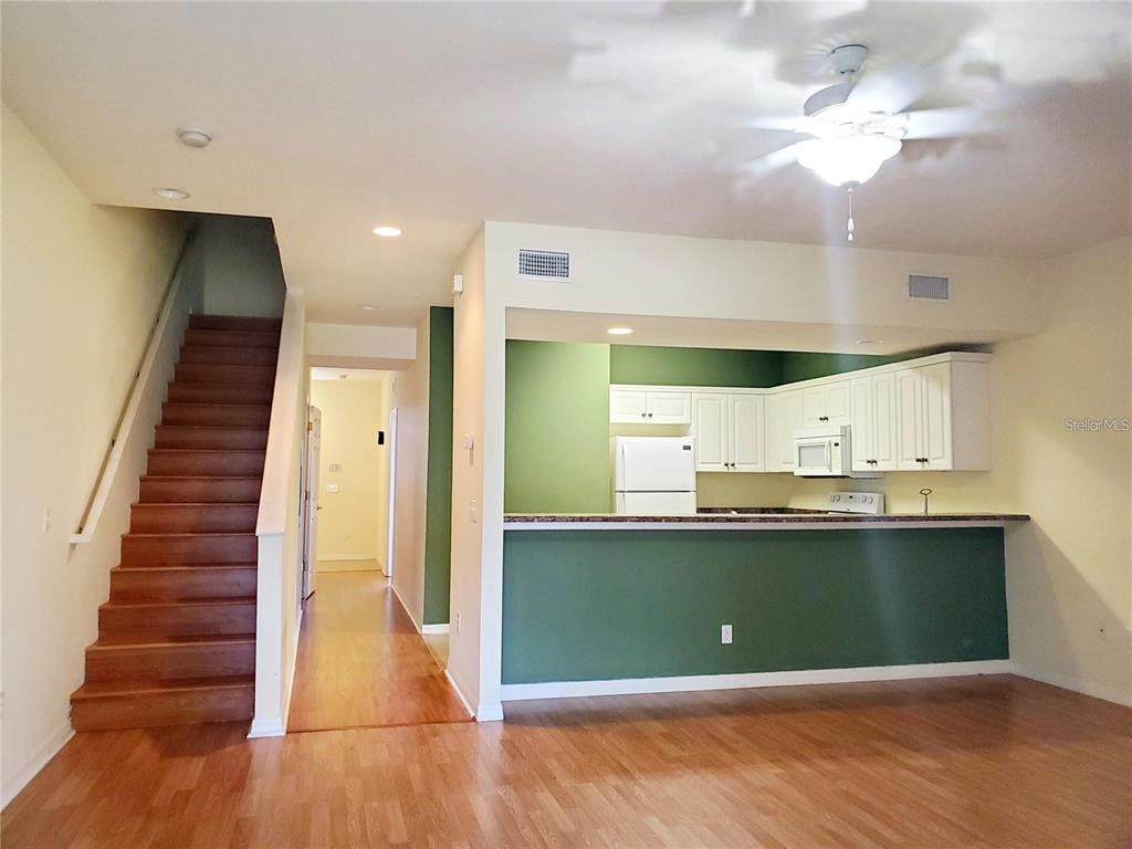 1561 Northwest 29 Road, Unit 228 Gainesville, FL 32605 - Photo 11 of 31