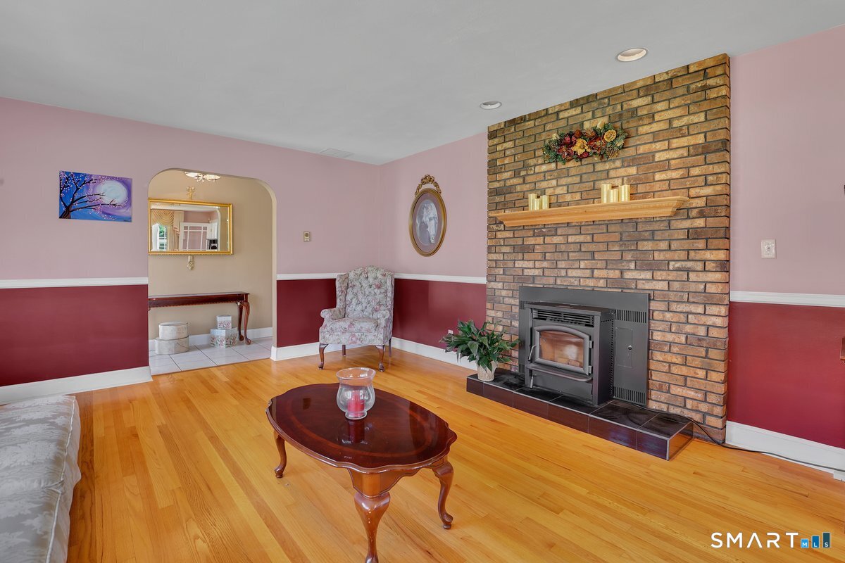7 Alanby Drive Meriden, CT 06451 - Photo 8 of 34