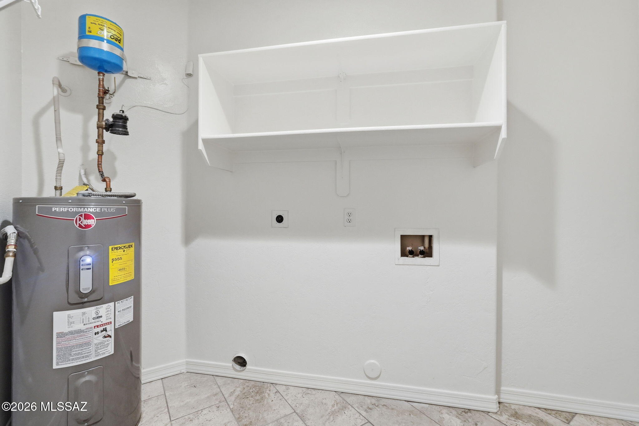 2550 East River Road, Unit 1203 Tucson, AZ 85718 - Photo 32 of 39 Laundry Room