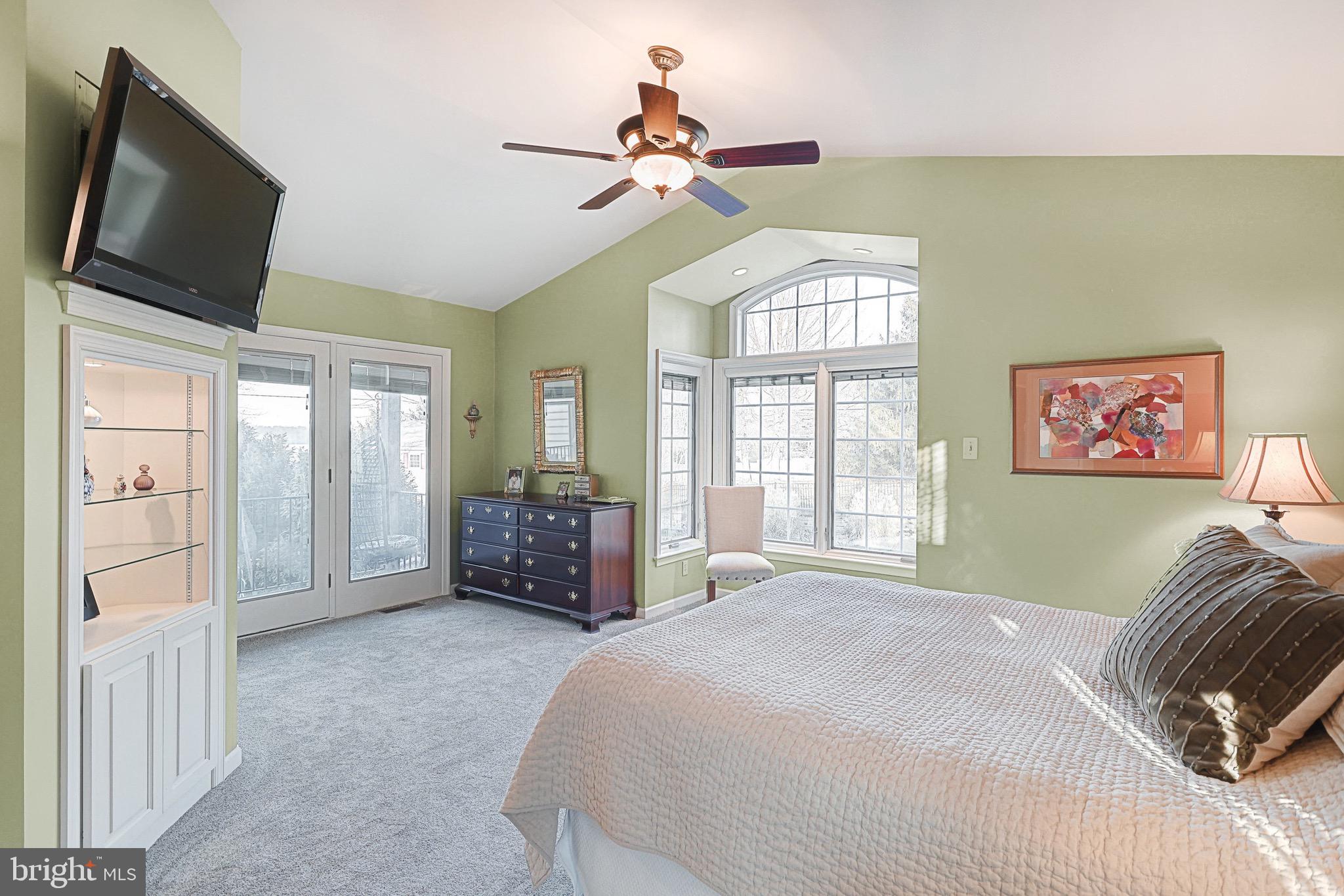 785 Dietz Road York, PA 17402 - Photo 43 of 72 Owners suite