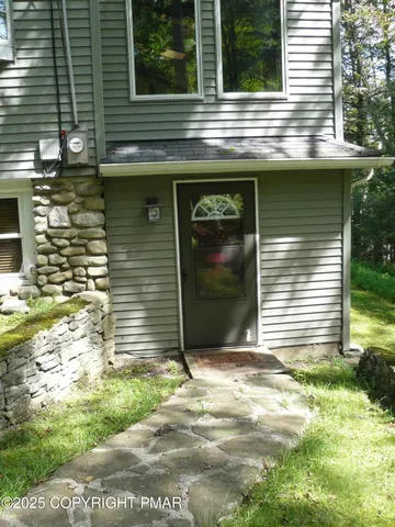 $985 | 3128 Old Canadensis Hill Road, Cresco, PA 18326