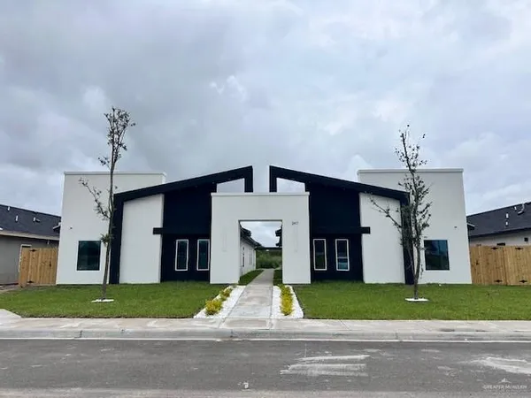 $2,300 | 2417 Indian Creek Avenue, Unit 1, McAllen, TX 78504