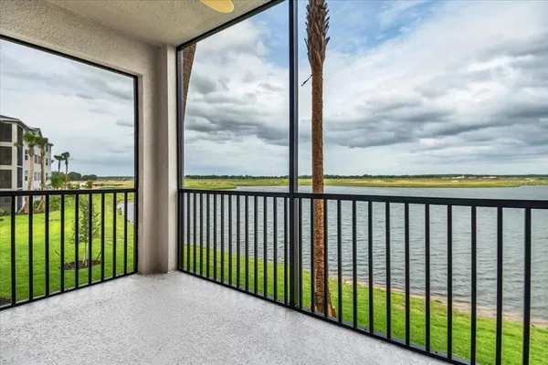 $2,195 | 19116 Scallop Loop, Unit 203, Bradenton, FL 34211