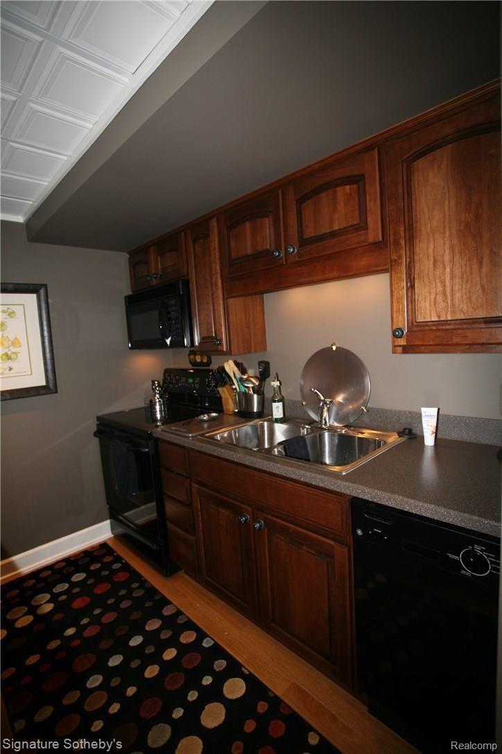 6620 Clarkston Road Clarkston, MI 48346 - Photo 55 of 72 Lower Level Kitchen