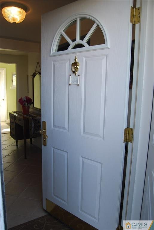 123 Rues Lane East Brunswick, NJ 08816 - Photo 2 of 22 Gallery Image 2
