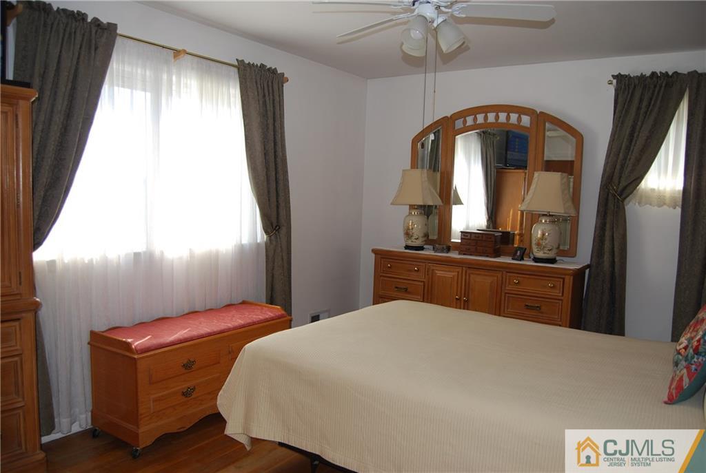 123 Rues Lane East Brunswick, NJ 08816 - Photo 14 of 22 Gallery Image 14
