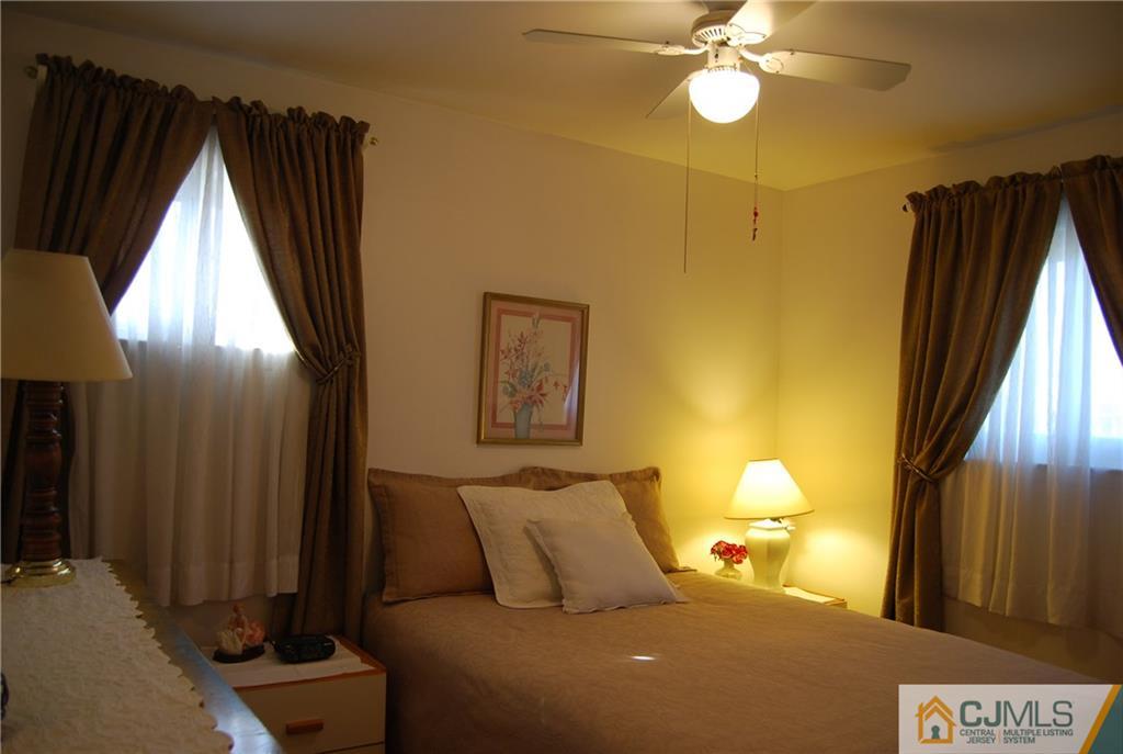 123 Rues Lane East Brunswick, NJ 08816 - Photo 16 of 22 Gallery Image 16