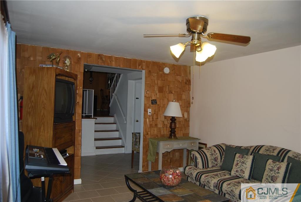 123 Rues Lane East Brunswick, NJ 08816 - Photo 5 of 22 Gallery Image 5