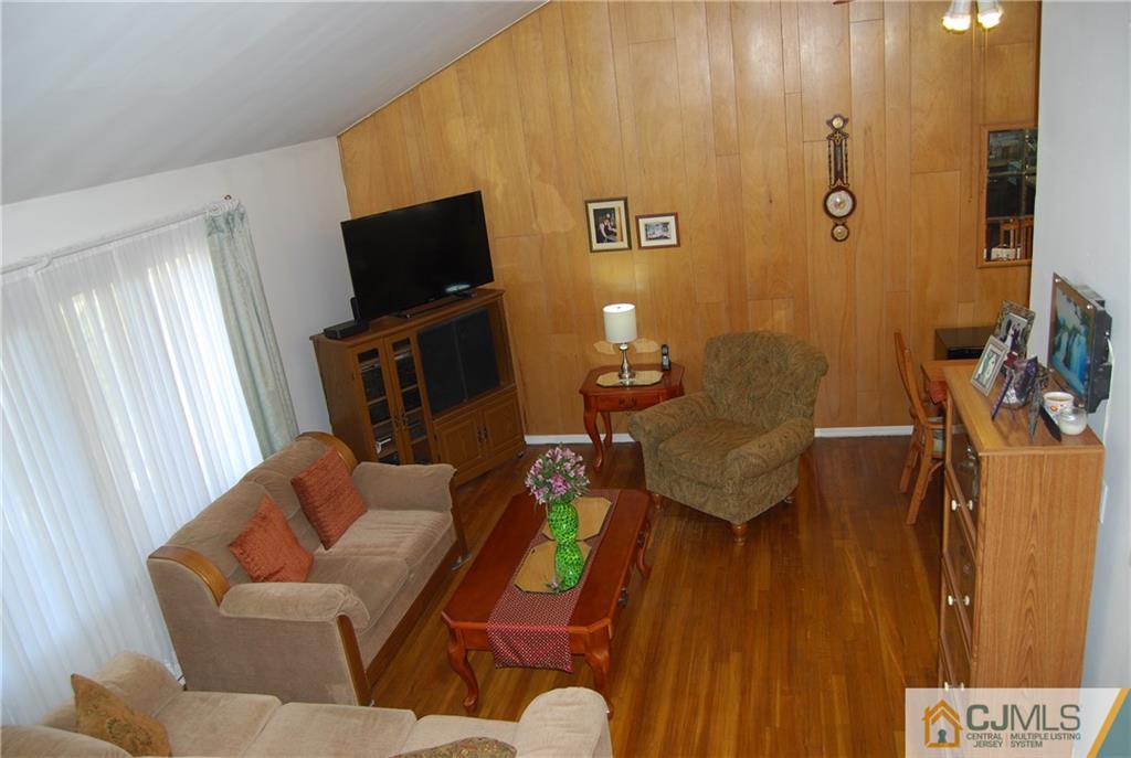 123 Rues Lane East Brunswick, NJ 08816 - Photo 9 of 22 Gallery Image 9
