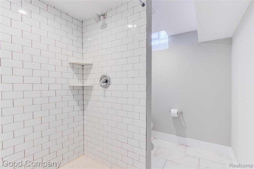 31295 West Rutland Street Beverly Hills, MI 48025 - Photo 37 of 52