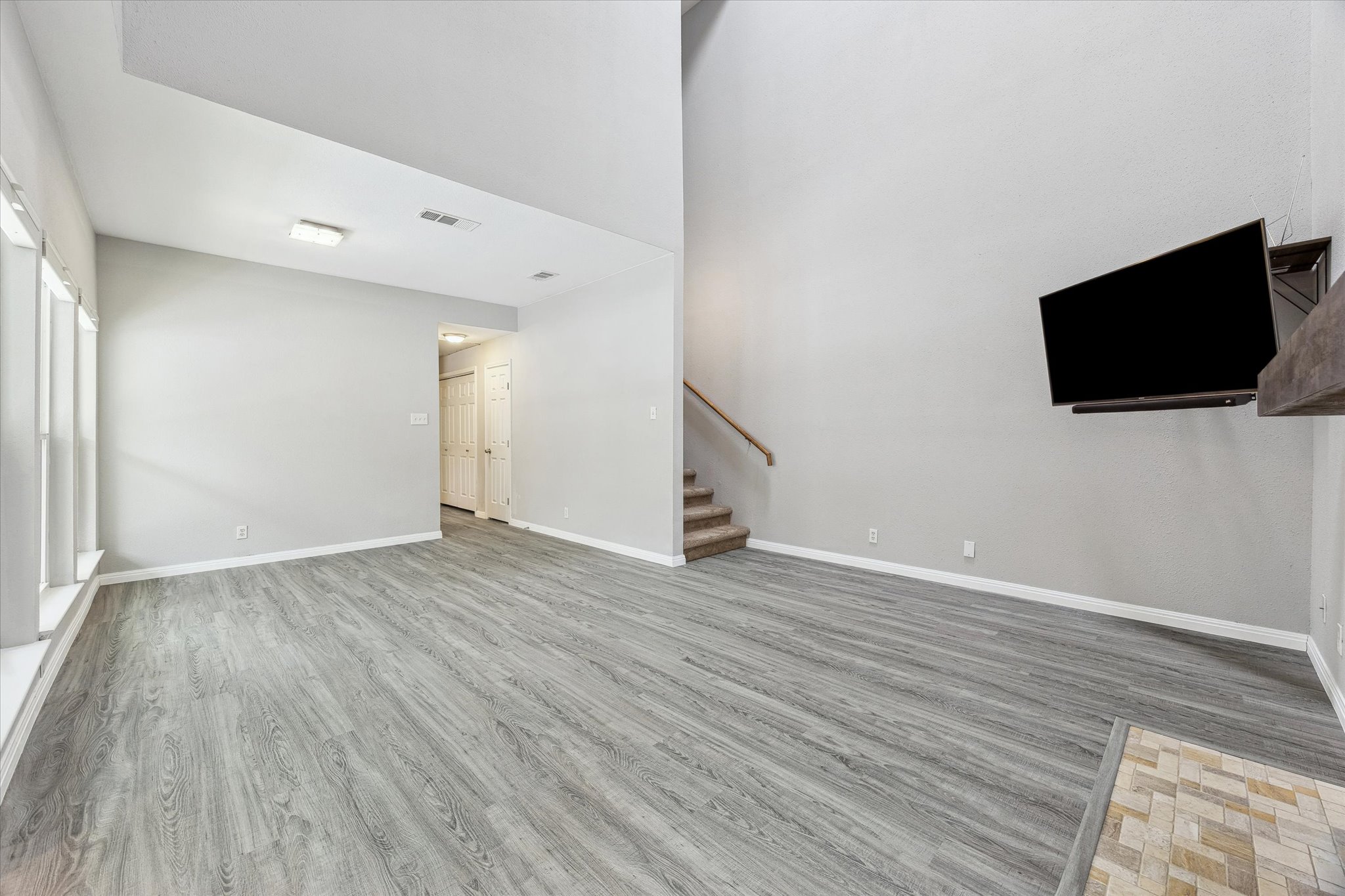 6600 Valleyside Road, Unit D17 Austin, TX 78731 - Photo 5 of 15