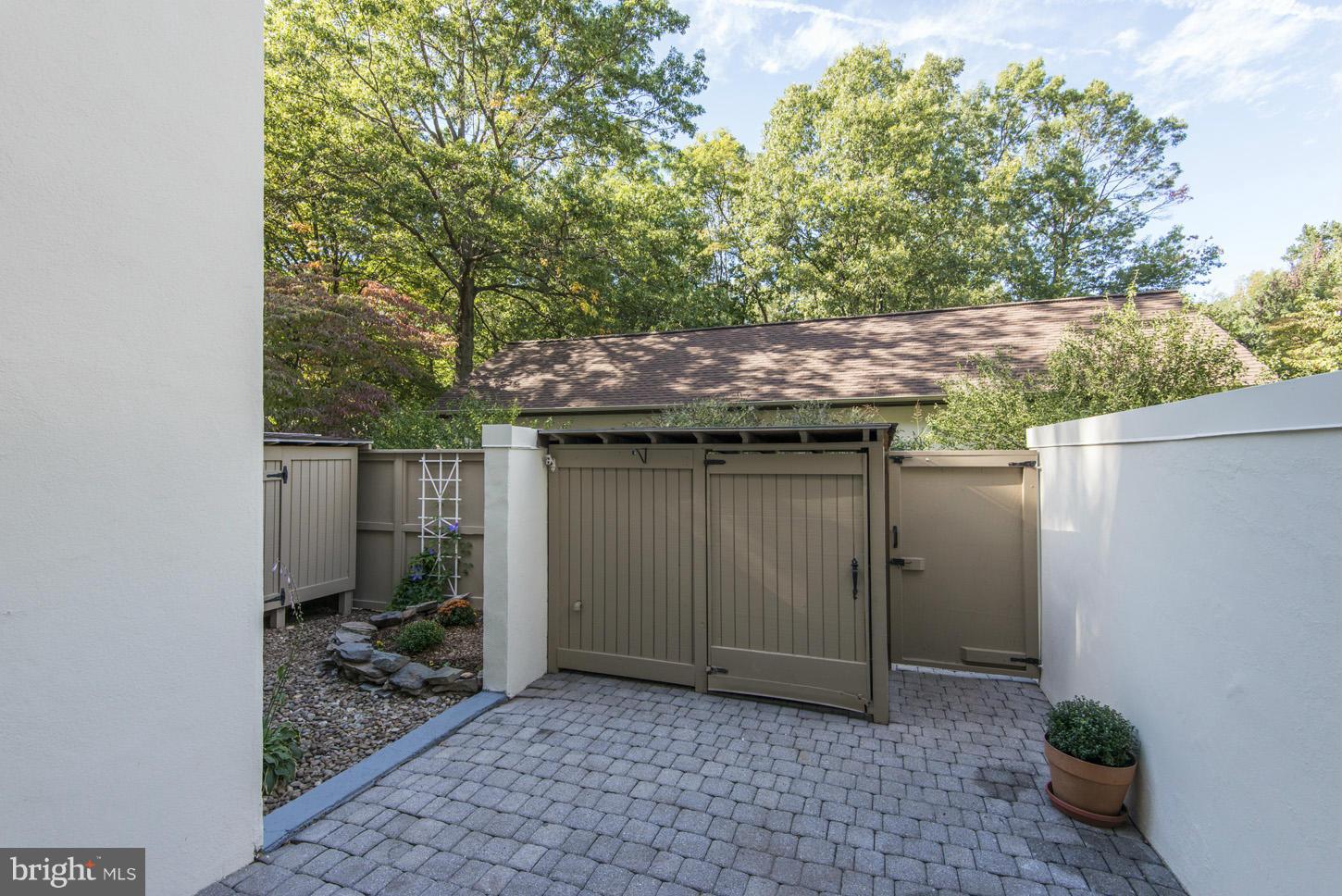 1537 Inlet Court Reston, VA 20190 - Photo 3 of 30 TWO SHEDS
