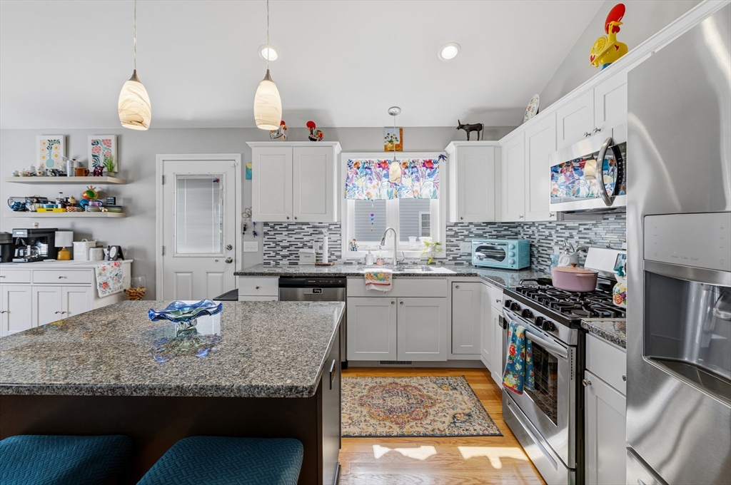 357 County Street Fall River, MA 02723 - Photo 8 of 33