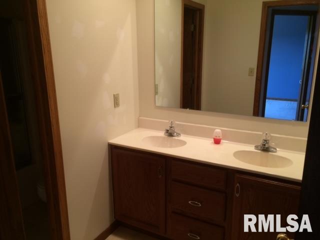 586 Tazewood Road Metamora, IL 61548 - Photo 10 of 21 Gallery Image 10