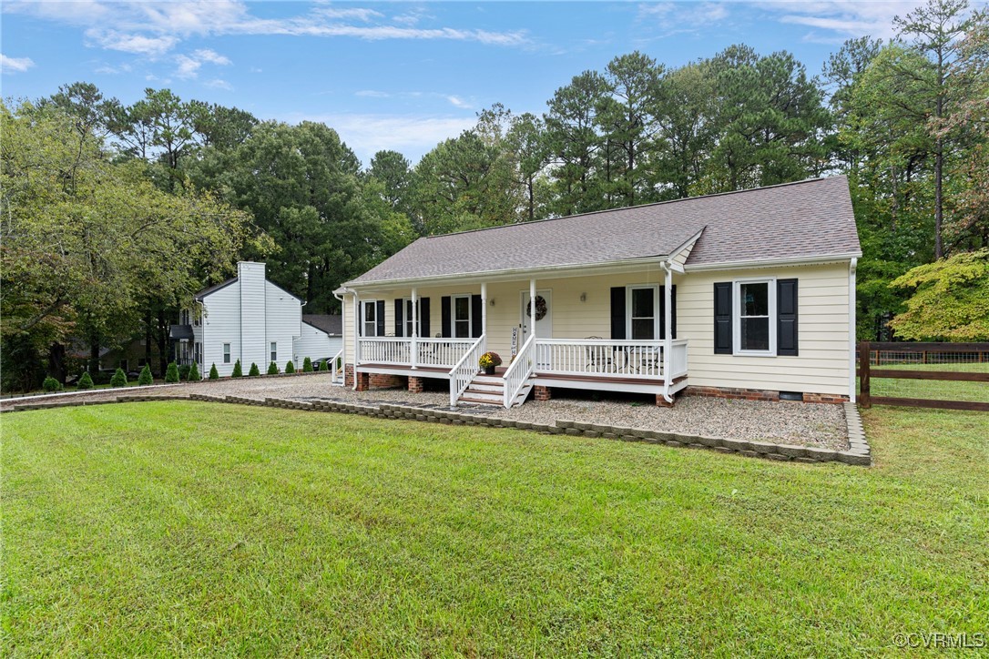 4405 Rabbit Foot Place Chesterfield, VA 23236 - Photo 3 of 38 a house that has sitting area in front of it