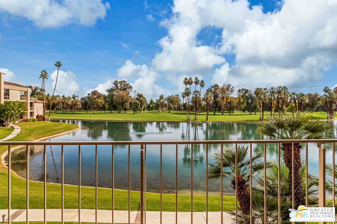 910 Island Drive, Unit 211 Rancho Mirage, CA 92270 - Photo 3 of 28
