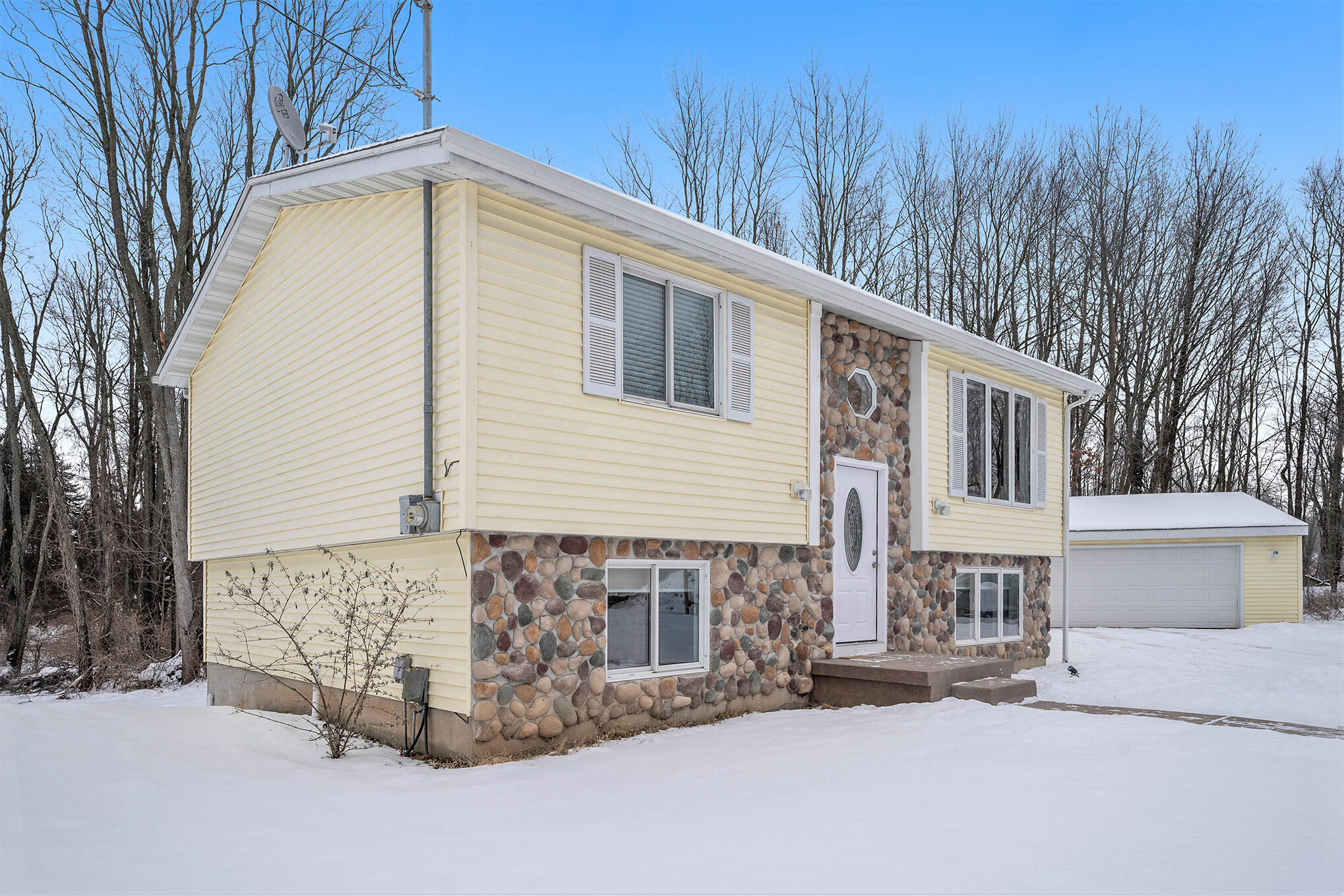 7960 Belding Road Northeast Rockford, MI 49341 - Photo 28 of 28 DSC02613