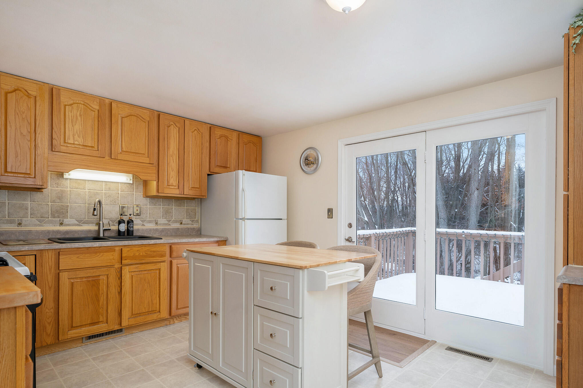 7960 Belding Road Northeast Rockford, MI 49341 - Photo 7 of 28 DSC02588