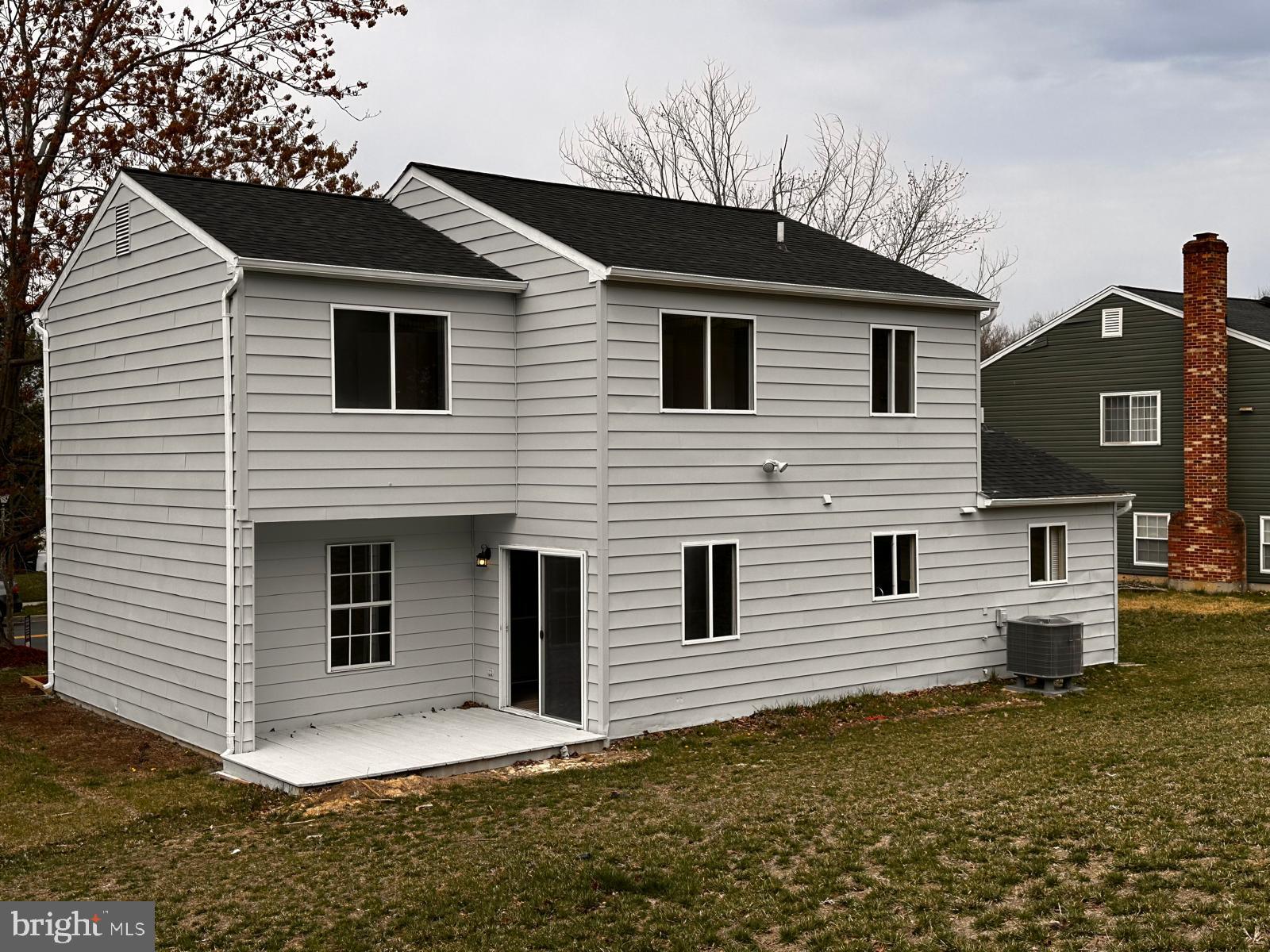 12800 Asbury Drive Fort Washington, MD 20744 - Photo 5 of 53 a view of a house with backyard