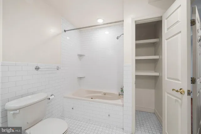 $1,799 | 48 North Front Street, Unit 2A, Philadelphia, PA 19106