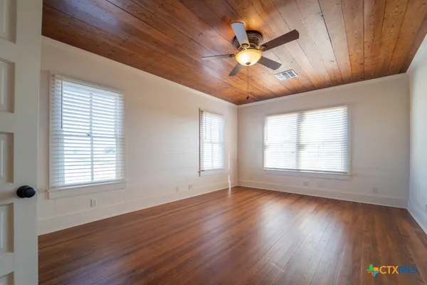 $3,500 | 14851 U Highway, Victoria, TX 77904