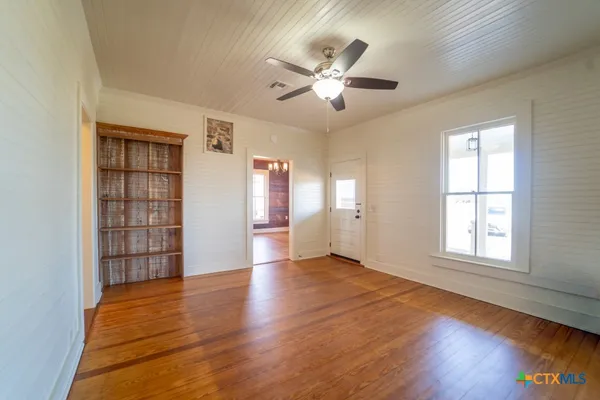 $3,500 | 14851 U Highway, Victoria, TX 77904