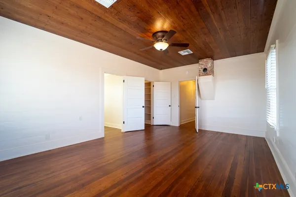 $3,500 | 14851 U Highway, Victoria, TX 77904