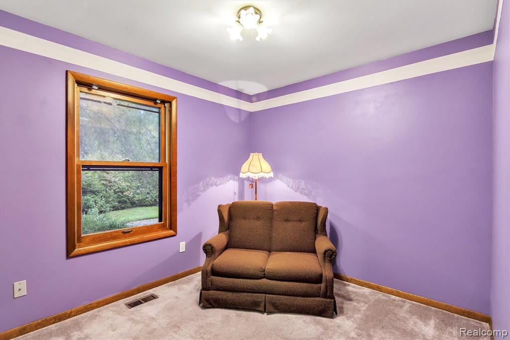 10419 Maple Road Hartland, MI 48353 - Photo 20 of 37