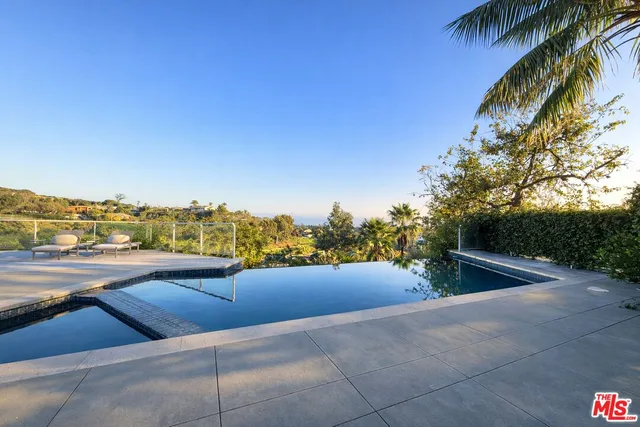 $9,585 | 1148 Las Pulgas Road, Los Angeles, CA 90272