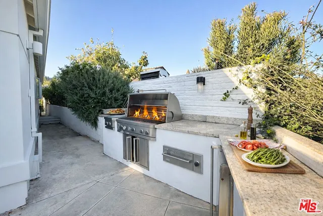 $9,585 | 1148 Las Pulgas Road, Los Angeles, CA 90272