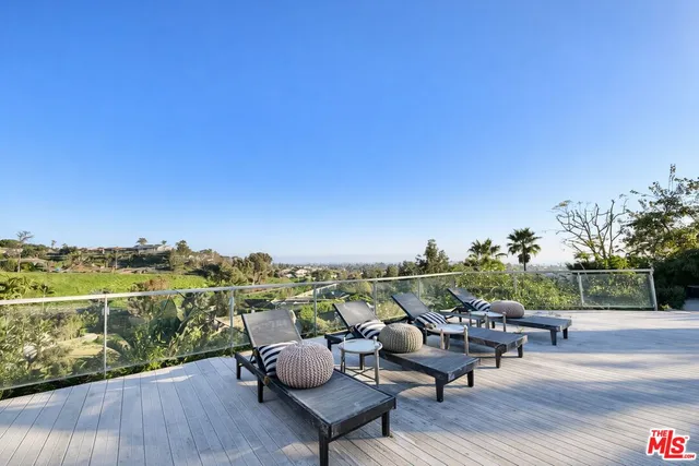 $9,585 | 1148 Las Pulgas Road, Los Angeles, CA 90272