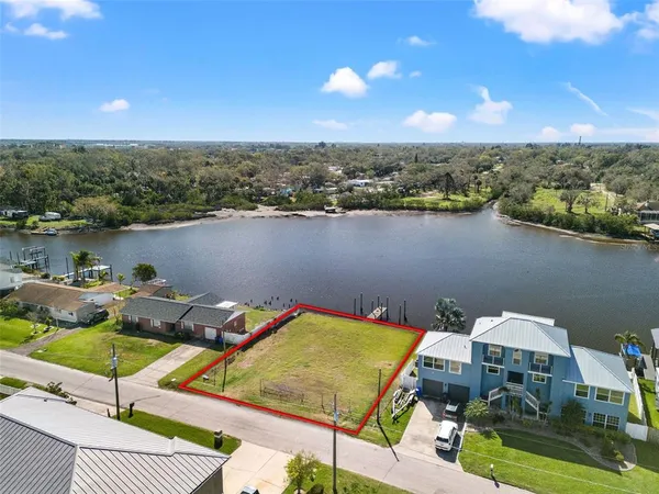 $294,000 | 8603 Magnolia Street, Gibsonton, FL 33534