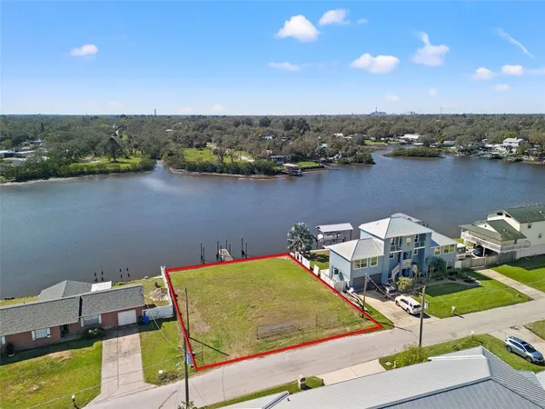 $294,000 | 8603 Magnolia Street, Gibsonton, FL 33534