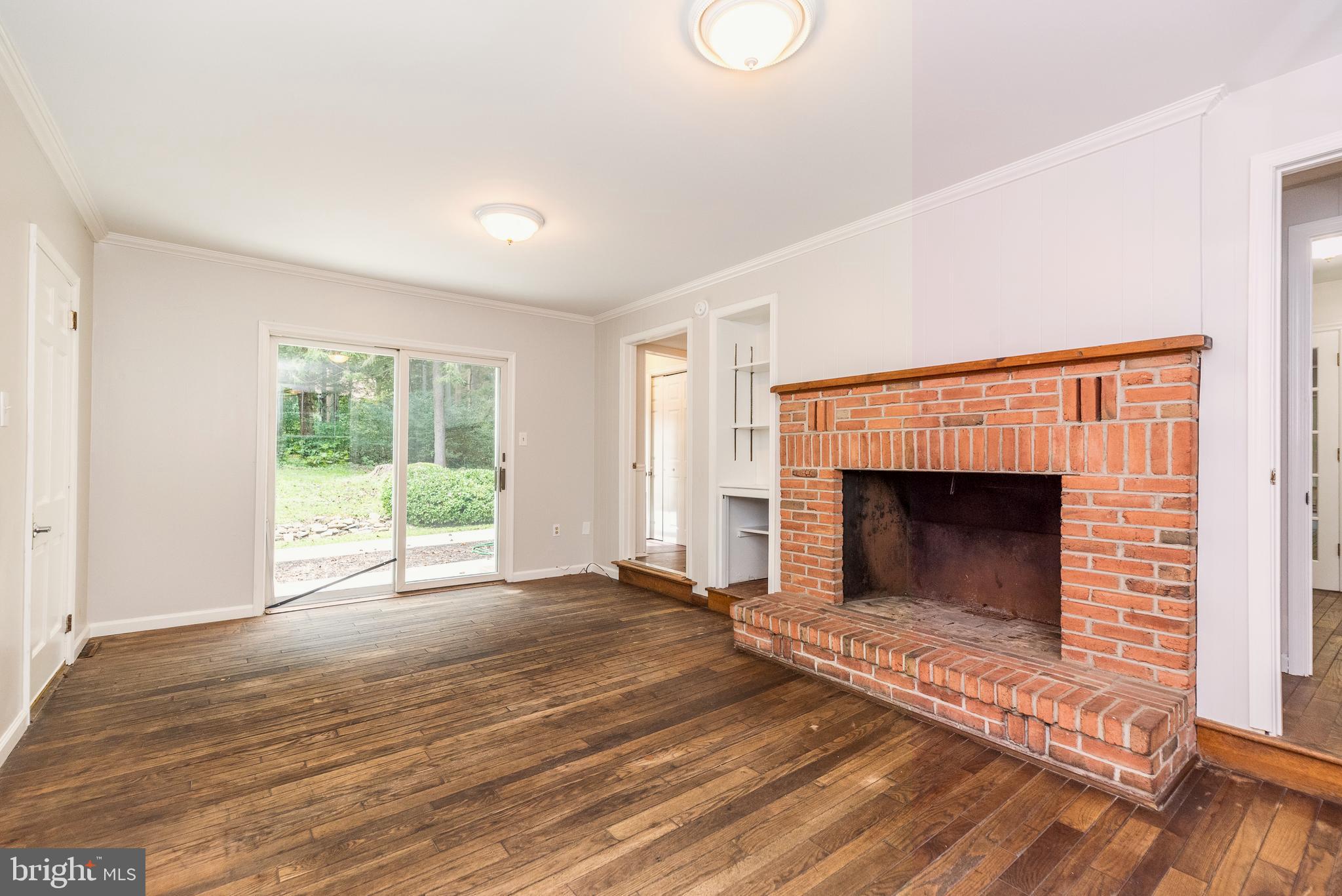 141 Indiantown Road Glenmoore, PA 19343 - Photo 31 of 63 Bonus Room w/wood burning Fireplace