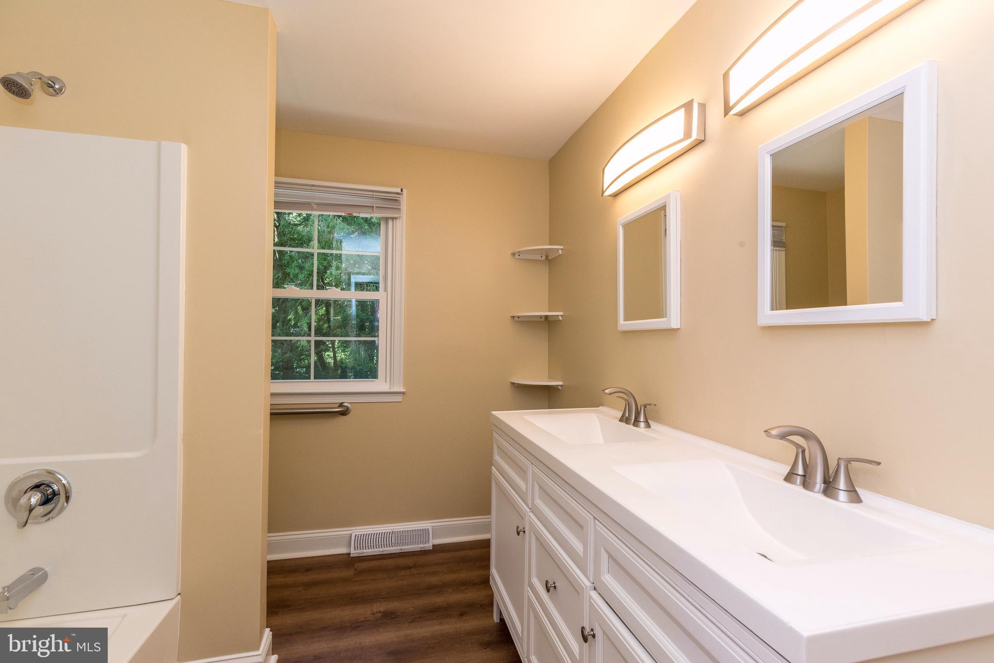141 Indiantown Road Glenmoore, PA 19343 - Photo 46 of 63 Ha;; Full Bath