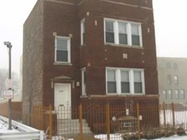 $1,800 | 4445 South Vincennes Avenue, Unit 2, Chicago, IL 60653