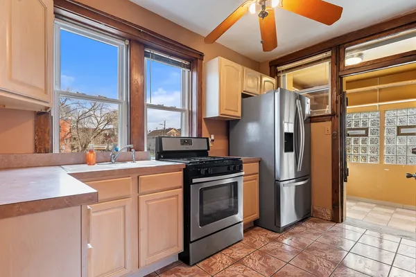 $1,800 | 4445 South Vincennes Avenue, Unit 2, Chicago, IL 60653