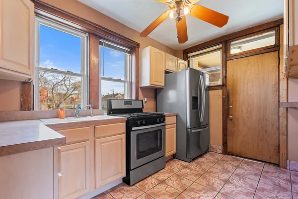 $1,800 | 4445 South Vincennes Avenue, Unit 2, Chicago, IL 60653