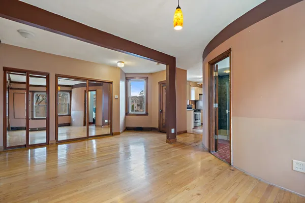 $1,800 | 4445 South Vincennes Avenue, Unit 2, Chicago, IL 60653