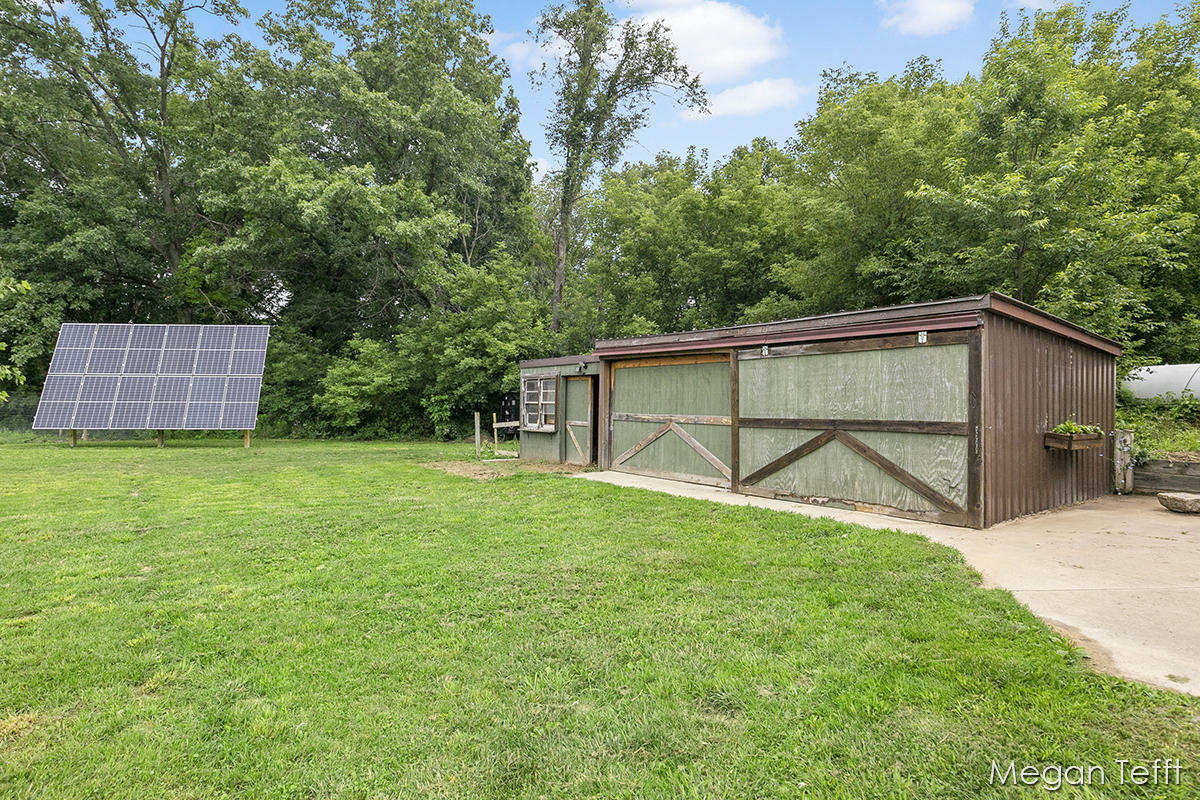 6165 Lincoln Lake Road Northeast Belding, MI 48809 - Photo 31 of 54 IMG_1033