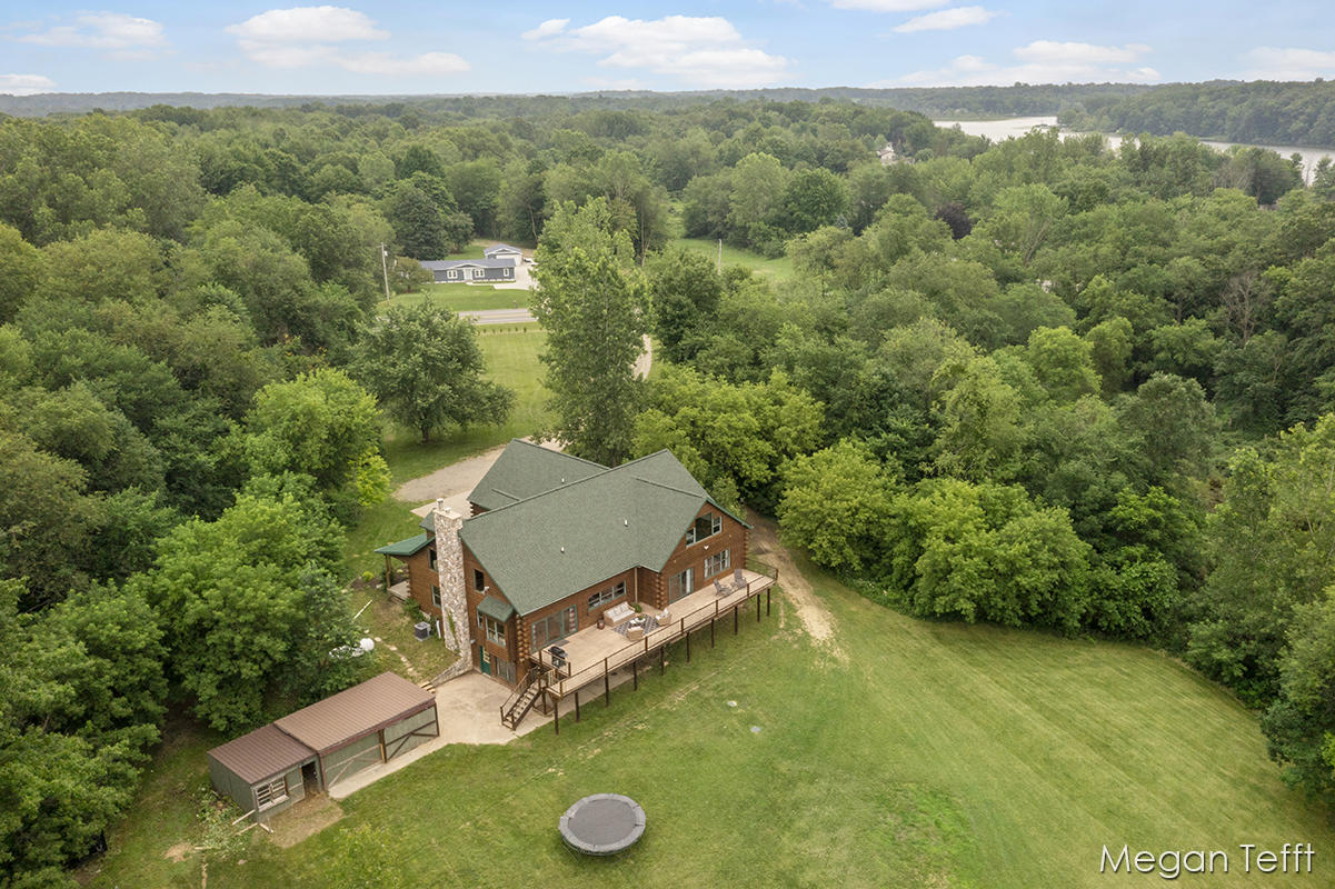 6165 Lincoln Lake Road Northeast Belding, MI 48809 - Photo 42 of 54 IMG_1044