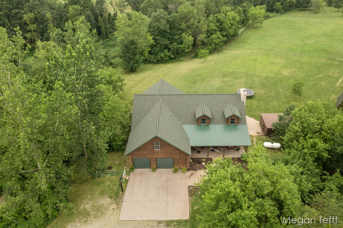 6165 Lincoln Lake Road Northeast Belding, MI 48809 - Photo 46 of 54 IMG_1048