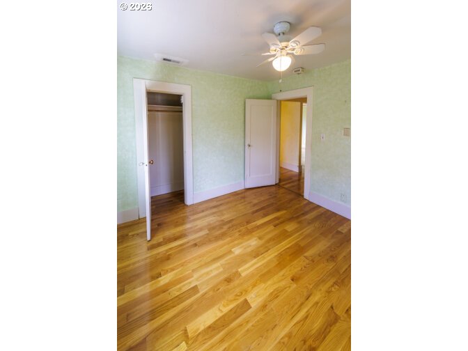 274 South 8th Street St. Helens, OR 97051 - Photo 11 of 25 Bedroom