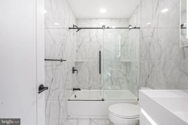 $549,999 | 808 Fernon Street, Philadelphia, PA 19148