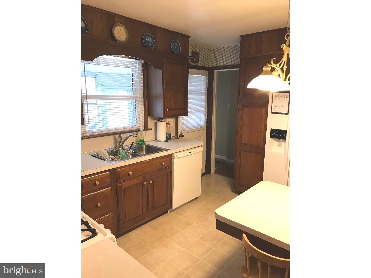 3015 Curtis Road Sinking Spring, PA 19608 - Photo 5 of 25