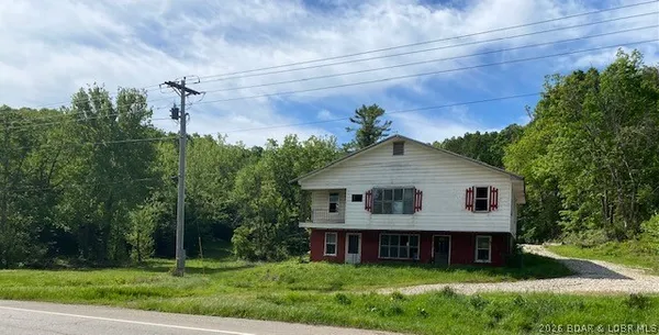 $89,900 | 19282 West Us Highway, Macks Creek, MO 65786