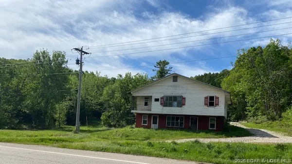 $89,900 | 19282 West Us Highway, Macks Creek, MO 65786
