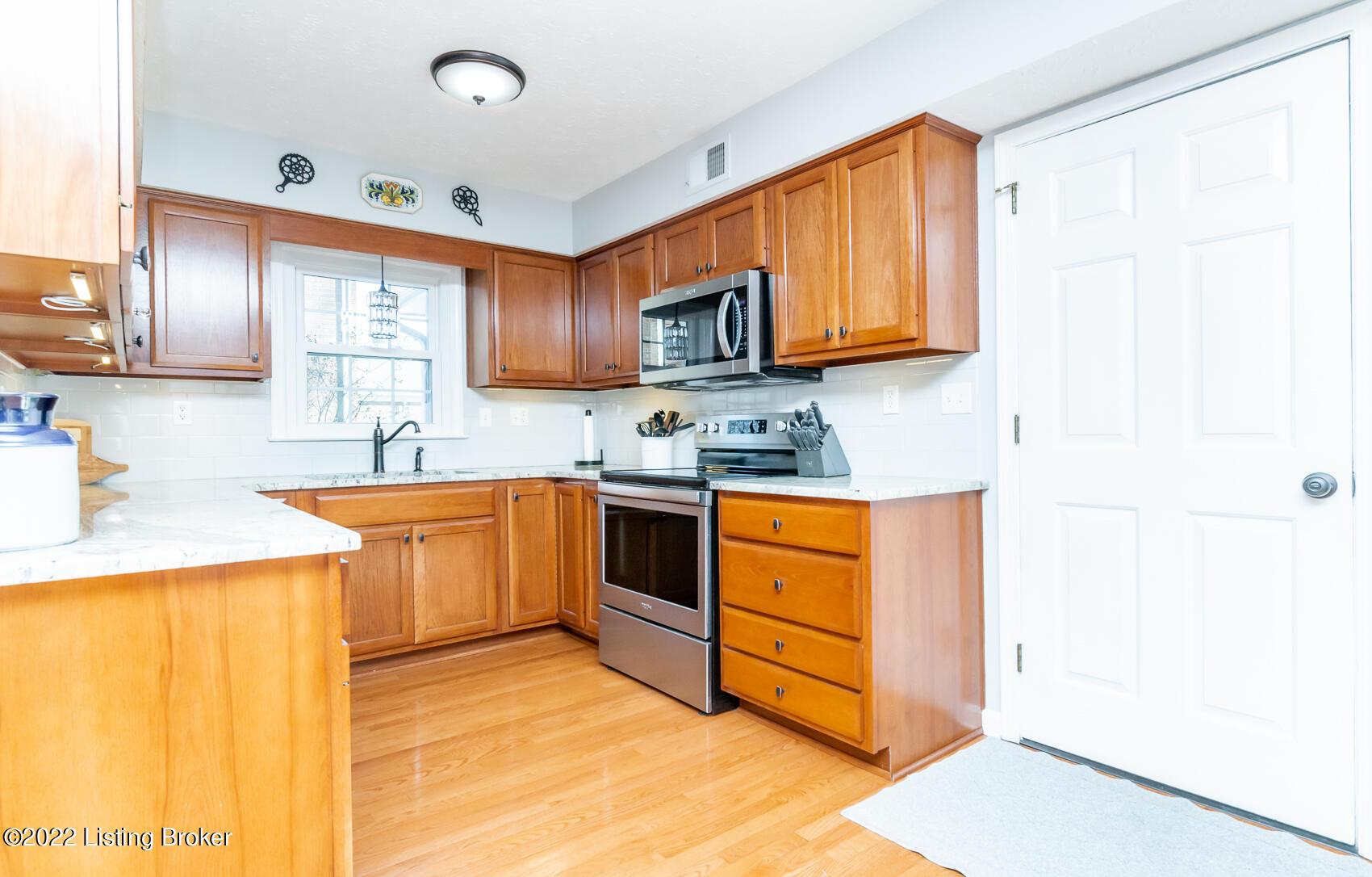10906 Falkirk Road Louisville, KY 40243 - Photo 22 of 94 MLS-122